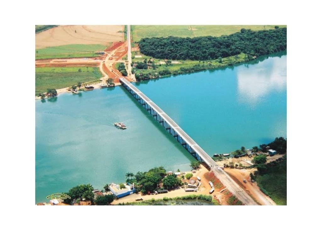 Villa Pouso Calixtrato São João Batista do Glória Esterno foto